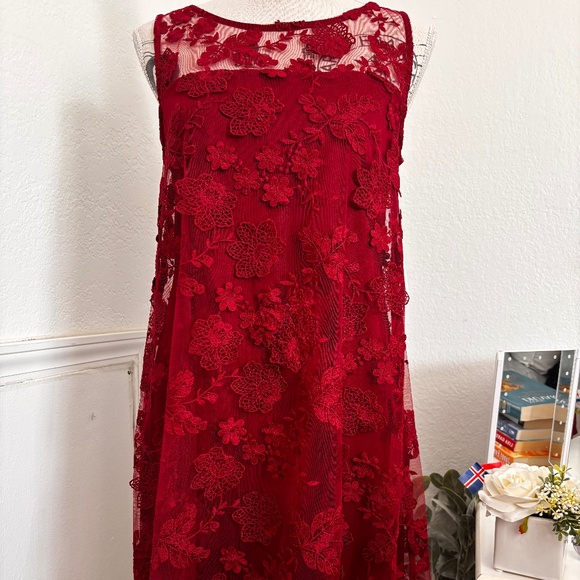 Red Dress - Picture 1 of 2